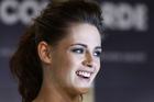 Kristen Stewart : kristen-stewart-1381252097.jpg