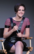 Kristen Stewart : kristen-stewart-1415921136.jpg