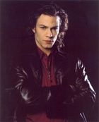 Kyle Schmid : kyle-schmid-1359552199.jpg