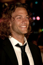 Kyle Schmid : kyleschmid_1266540613.jpg