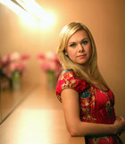 Laura Bell Bundy : laurabellbundy_1299369108.jpg