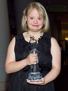 Lauren Potter : lauren-potter-1371759035.jpg