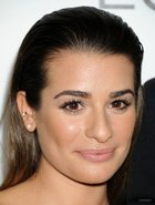 Lea Michele : lea-michele-1382472743.jpg