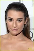 Lea Michele : lea-michele-1382472780.jpg