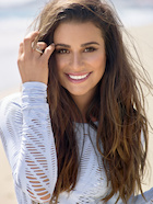 Lea Michele : lea-michele-1492287332.jpg