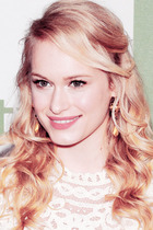 Leven Rambin : leven-rambin-1380991211.jpg