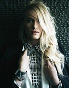 Leven Rambin : leven-rambin-1383083979.jpg