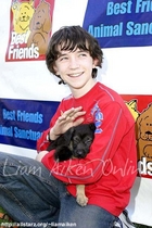 Liam Aiken : TI4U_u1139606675.jpg