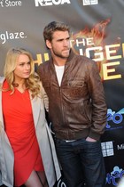 Liam Hemsworth : TI4U1377887194.jpg