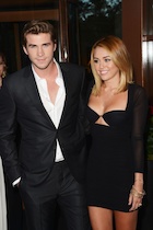 Liam Hemsworth : TI4U1453266783.jpg