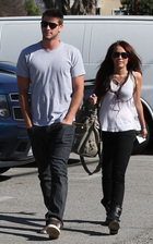 Liam Hemsworth : TI4U_u1267410554.jpg