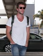 Liam Hemsworth : liam-hemsworth-1366434945.jpg