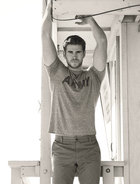 Liam Hemsworth : liam-hemsworth-1366452178.jpg