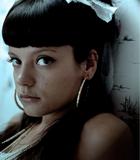 Lily Allen : lily-allen-1324440230.jpg