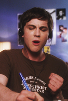 Logan Lerman : logan-lerman-1363850672.jpg