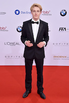 Louis Hofmann : louis-hofmann-1512677166.jpg