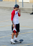 Louis Tomlinson : louis-tomlinson-1381170163.jpg