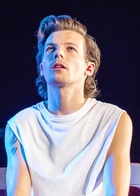 Louis Tomlinson : louis-tomlinson-1410709879.jpg