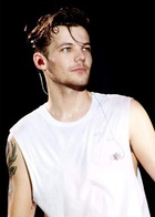 Louis Tomlinson : louis-tomlinson-1580080079.jpg