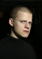 Lucas Hedges : lucas-hedges-1489032120.jpg