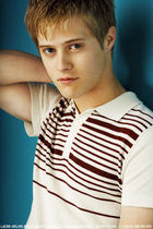 Lucas Grabeel : lucas_grabeel_1188922219.jpg