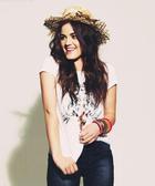 Lucy Hale : lucy-hale-1396973906.jpg