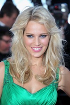 Luisana Lopilato : luisana-lopilato-1337843612.jpg