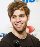 Luke Hemmings : luke-hemmings-1477848478.jpg