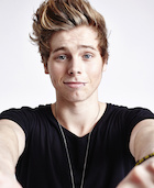 Luke Hemmings : luke-hemmings-1484662246.jpg