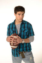 Luke Bilyk : luke-bilyk-1339569558.jpg