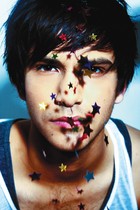 Luke Pasqualino : lukepasqualino_1276452123.jpg