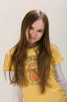 Madeline Carroll : madelinecarroll_1277234645.jpg