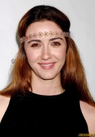 Madeline Zima : madeline-zima-1367254197.jpg