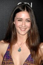 Madeline Zima : madelinezima_1255313413.jpg