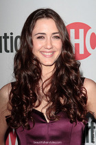 Madeline Zima : madelinezima_1255323600.jpg