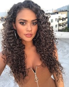 Madison Pettis : madison-pettis-1515996721.jpg