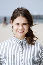 Maia Mitchell : maia-mitchell-1373013070.jpg