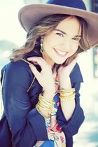 Maia Mitchell : maia-mitchell-1376420879.jpg