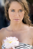 Maiara Walsh : maiarawalsh_1269803658.jpg