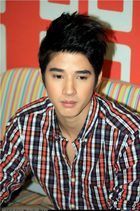 Mario Maurer : mariomaurer_1307609999.jpg