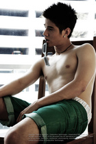 Mario Maurer : mariomaurer_1307899391.jpg