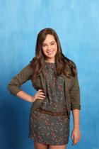 Mary Mouser : mary-mouser-1384196249.jpg