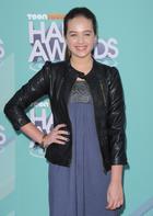 Mary Mouser : mary-mouser-1384196275.jpg