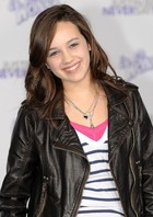 Mary Mouser : mary-mouser-1384196363.jpg