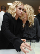 Mary-Kate Olsen : TI4U1400955649.jpg