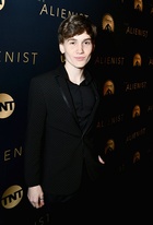 Matt Lintz : matt-lintz-1525580045.jpg