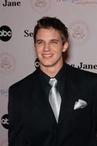 Matt Lanter : TI4U_u1151618809.jpg