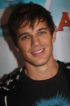 Matt Lanter : matt-lanter-1323551143.jpg