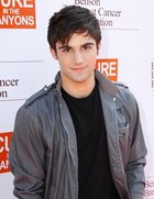 Max Ehrich : max-ehrich-1326396400.jpg