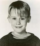 Macaulay Culkin : macaulay-culkin-1314658941.jpg